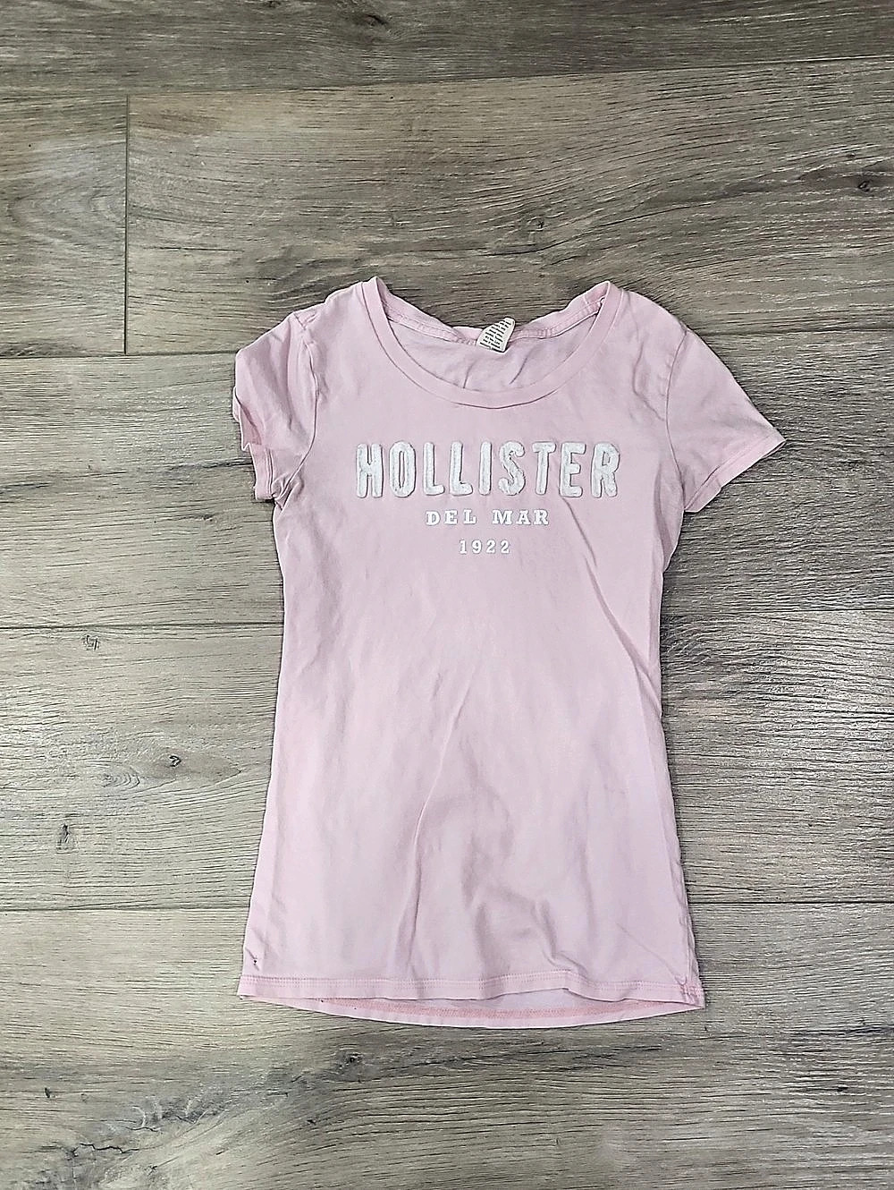 Hollister Del Mar 1922 Graphic Tee Pink Small